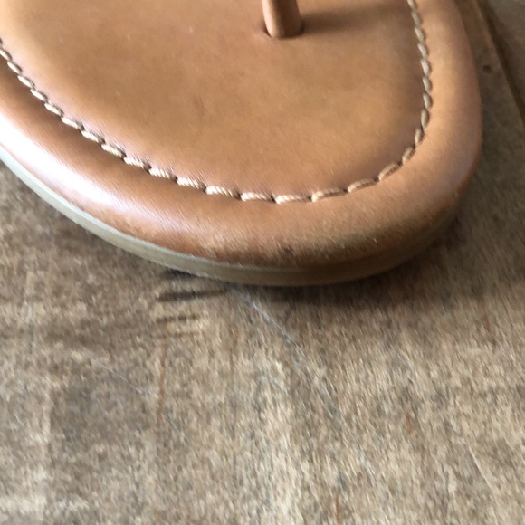 Authentic Tory Burch Tan Sandals!! - Picture 3 of 8